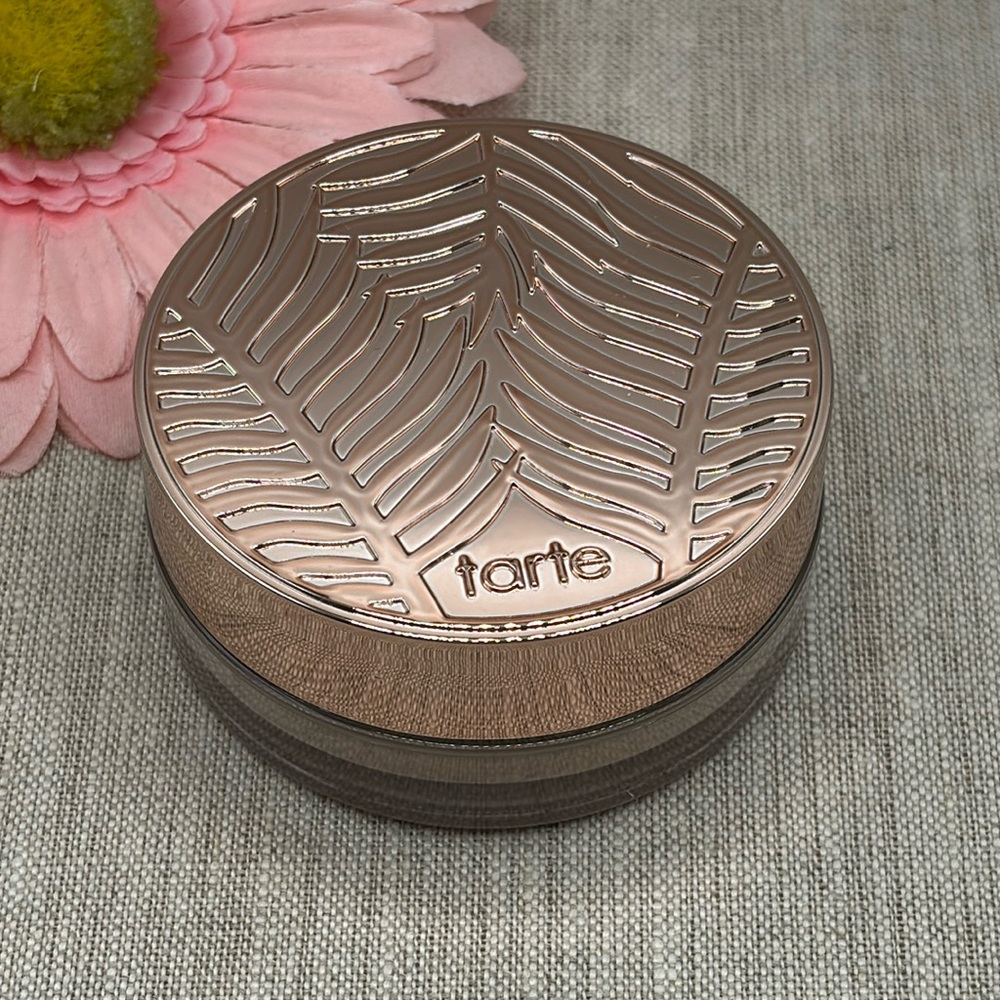 tarte Amazonian clay gem powder foundation ~ 26N Light-Medium Neutral - Picture 2 of 4